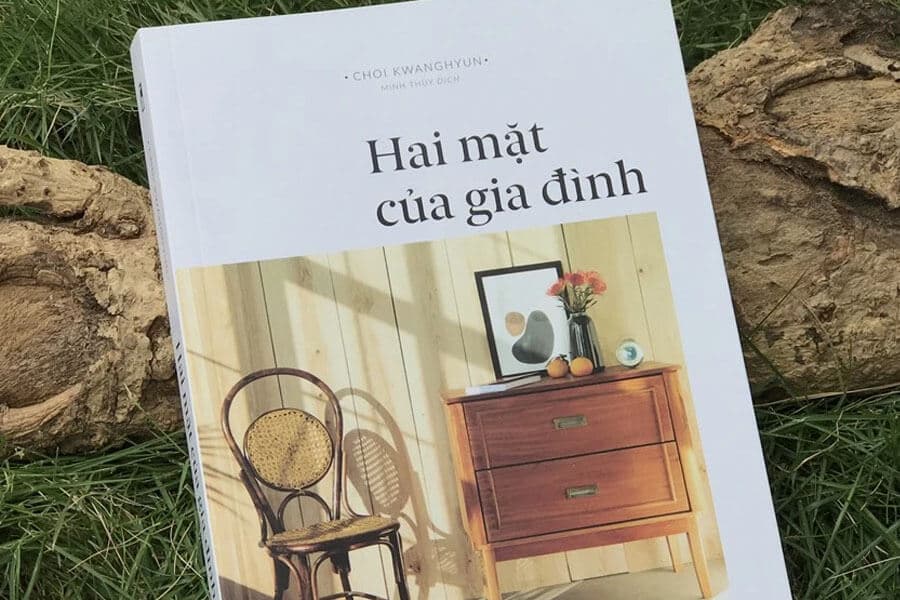 sách hai mặt của gia đình